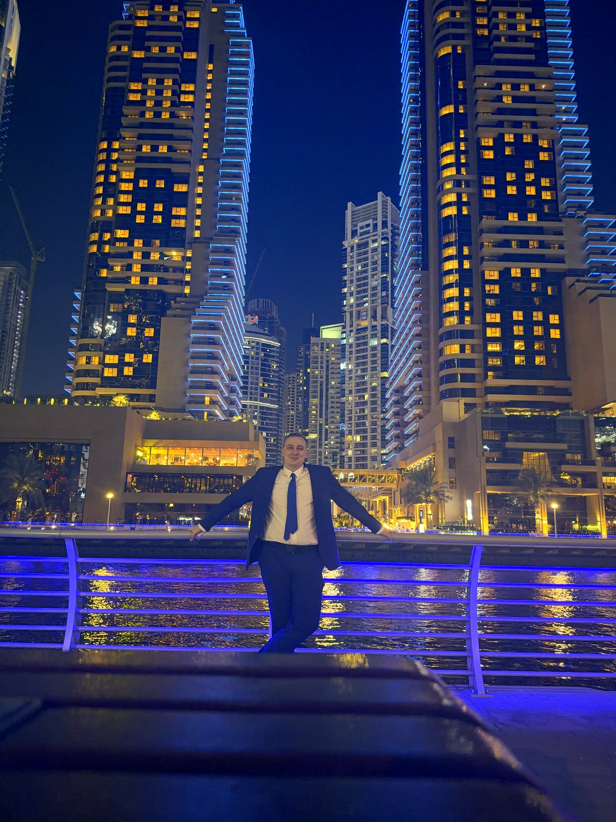 Manfred Muuga Dubai marina taustal